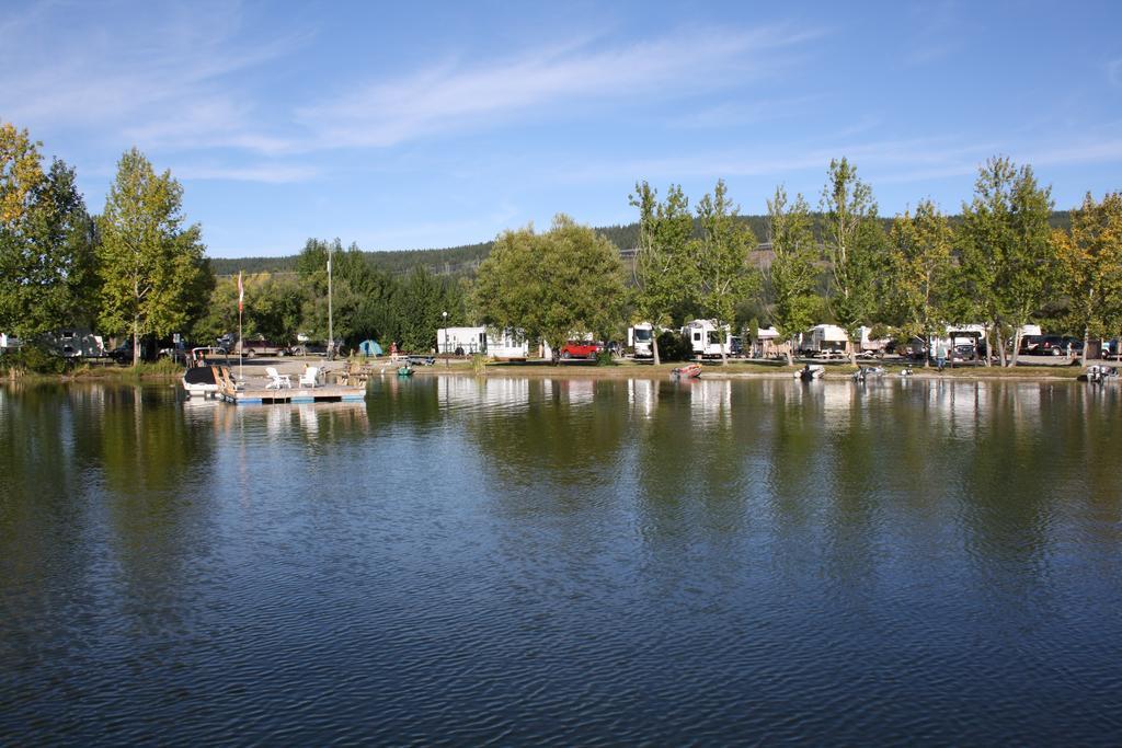 Robert'S Roost Rv Park Resort Quesnel Exteriér fotografie