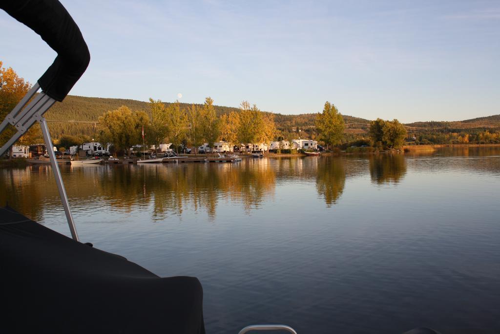 Robert'S Roost Rv Park Resort Quesnel Exteriér fotografie