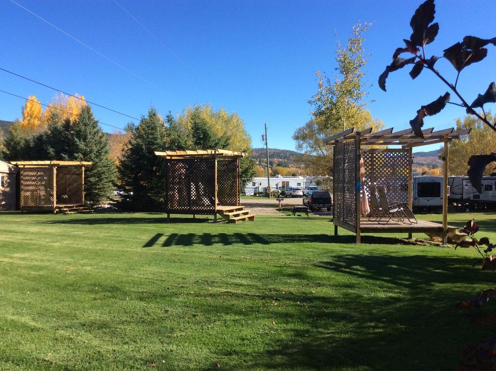 Robert'S Roost Rv Park Resort Quesnel Exteriér fotografie